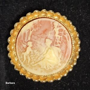 Molded 2-tone Cherub Cameo Brooch